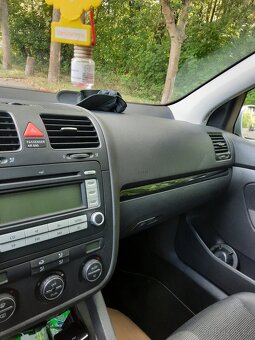 Prodam golf V.1,9 tdi 77kw.RV.2008 - 9