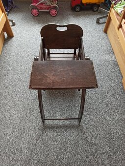 Dětská židlička a houpačka v jednom - 9