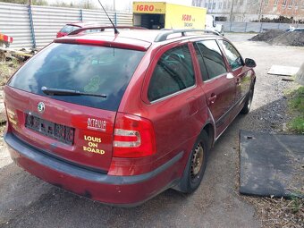 Škoda octavia 2 combi 1.6 mpi na dily - 9
