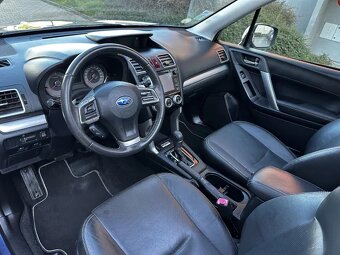 Subaru Forester 2.0 D 4x4 Kůže Navi Xenony Panorama Tažné 2t - 9