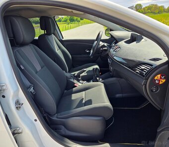 Renault Megane 1.6 16V 74KW/101PS R.V.11/2009 - 9