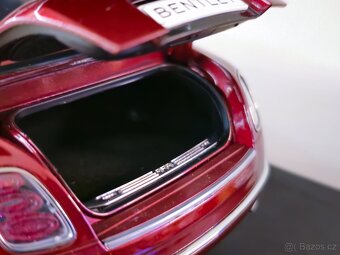 Bentley Mulsanne 1:18 Kyosho - 9