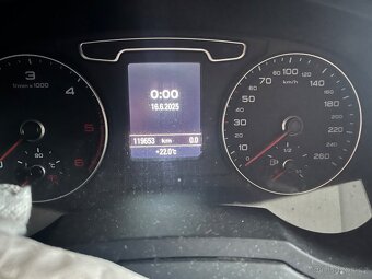 Audi Q3 8U 2.0tdi 130kw DSG rok 2014 najeto 119tkm - 9
