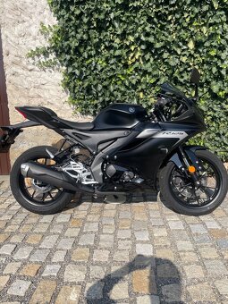 Yamaha YZF-R 125 - 9