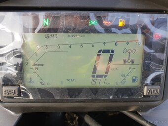 CFMOTO GLADIÁTOR  X625A - 9