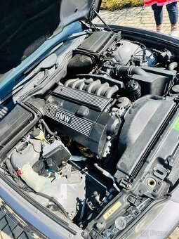 Prodám Bmw E39 Sedan 528ia - 9