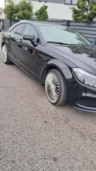 Mercedes - Benz CLS 350 D 4 Matic - 9