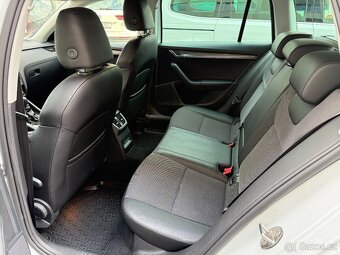 Škoda Octavia 3 Combi Style 2.0 TDI 110kW DSG ACC Ambient Qi - 9
