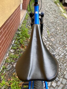 Trek Marlin 6 Horské kolo - 9