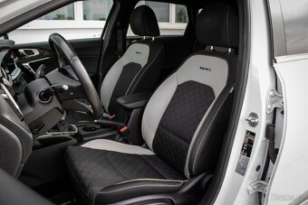 Kia Ceed SW 1.4 T-GDi GT-Line - 9