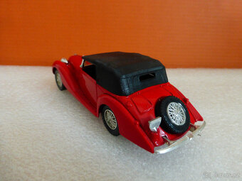 modely aut 1:43 12. - 9