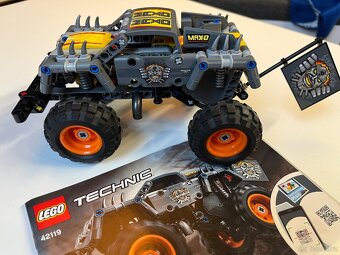 Lego Technic 42118, 42134, 42119 - 9