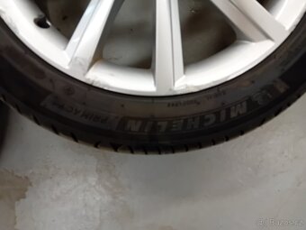 Alu kola Škoda 225/45 R 17 - 9