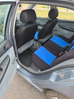 Škoda Fabia 1.4 htp, 2001 najeto 107 000 - 9