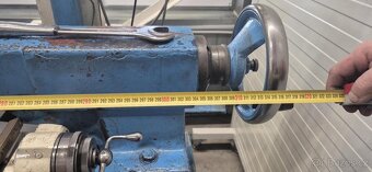 Hrotový soustruh TOS SU 50/1500 - 9