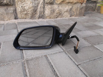 ŠKODA OCTAVIA 2 SVĚTLO-VÍKO-NÁRAZNÍKY A NÁHRADNÍ DÍLY - 9