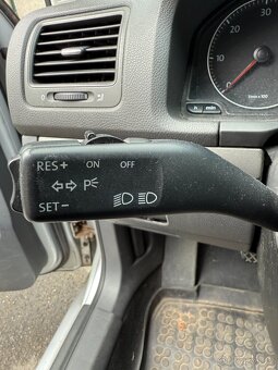 VW Golf V 2.0 TDI 103 kW - 9