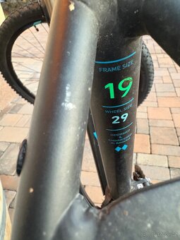 Horské kolo CUBE - 9