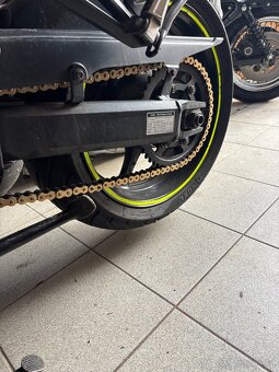 Yamaha Fazer 600 S2 - 9