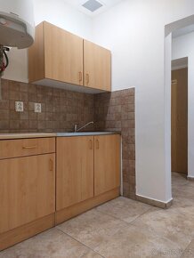 Pronájem obchodních prostor v přízemí, 156 m2 Ostrava - 9