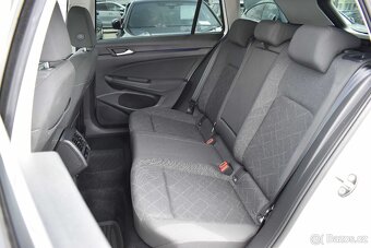 Volkswagen Golf 1.5 eTSI DSG TAŽNÉ ACC WEBASTO DPH - 9