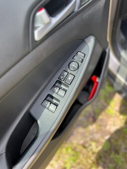 Hyundai Tucson 1.7 CRDi r.v. 2017 - 9