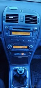 Toyota Avensis Kombi Life 1,6 16V 2011 130tis.km TOP STAV - 9