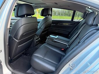 BMW 740 2012 - 9