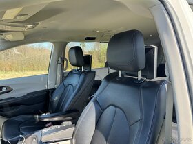 Chrysler Pacifica 2017  s LPG . DVD radar - 9