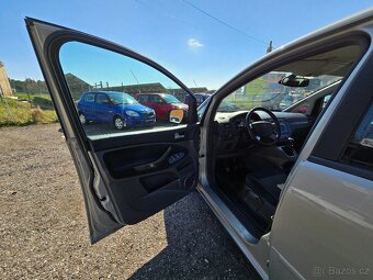 Ford C-MAX 1.6 TDCi Ghia 2 sady kol - 9