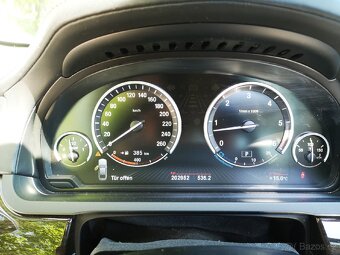 BMW 730 XDrive M Paket – plná výbava - 9