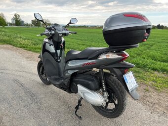 Honda SH 300 - 9