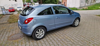 Opel Corsa D 1,2 16V 3dv, manuál, rok 2007 - 9
