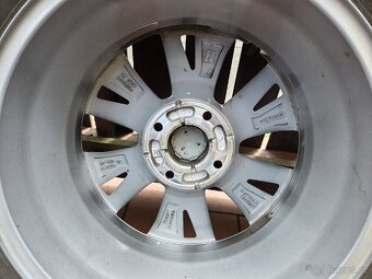PRODÁM PĚKNÁ ORIGINAL ALU KOLA PEUGEOT 2008 - 9