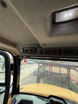 CAT- Caterpillar 730 DEMPR TOP Stav a na SPZ - 9