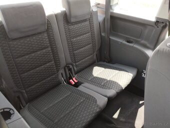 VOLKSWAGEN TOURAN 1,4 TSI NOVÁ STK,7 MÍST - 9