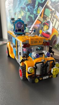 Lego Hidden Side 70423 Paranormální autobus 3000 - 9