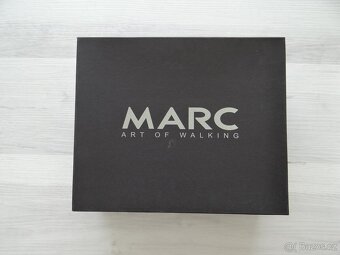 Hnědé semišové boty nad podpatku Marc (vel. 38) - 9