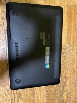 Notebook Asus Windows 11 256G SSD za symbolickou cenu - 9