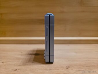 Samsung Galaxy Z Flip6 256GB - 9