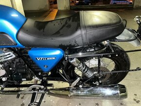 Moto Guzzi V7 II Special - 9
