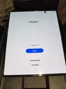 Samsung galaxy fold 2 - 9