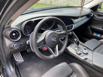 Alfa Romeo Giulia Veloce 2,0 , Q4 - 9