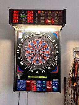 Šipky, šípkový automat, darts - 9