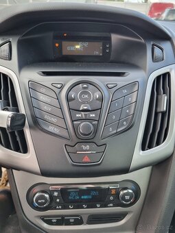 Ford Focus 2011, 1.6, 77Kw sedan - 9