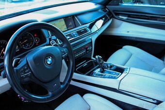 BMW Rad 7 750d xDrive M-packet facelift - 9