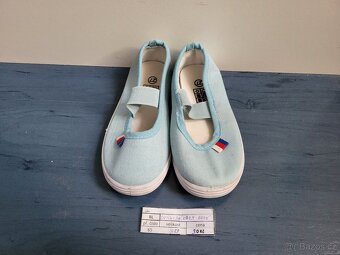 Boty vel.19, 20, 23, 24, 26, 27 - 9