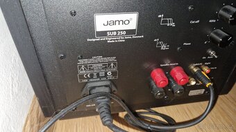 Prodám regálové repro JAMO E630 černé - 9