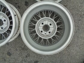 Fiat hliniková, drátěná kola Borrani - 9