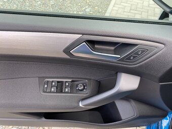 Volkswagen Touran, 1.4 TSI 110kW - 1xMAJ.-7 MÍST - 9